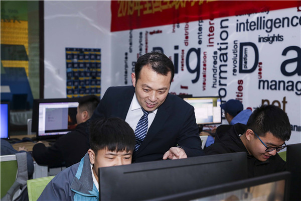 男生學(xué)什么<a href=http://njxh.cn target=_blank class=infotextkey>專業(yè)</a>好？學(xué)什么<a href=http://njxh.cn target=_blank class=infotextkey>專業(yè)</a>有前途？
