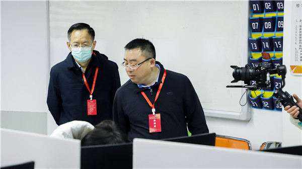 2022年江蘇省廣告行業(yè)設(shè)計(jì)制作職業(yè)技能競(jìng)賽暨全省“紫金獎(jiǎng)”公益?zhèn)鞑ピO(shè)計(jì)大賽在南京新華隆重舉行！