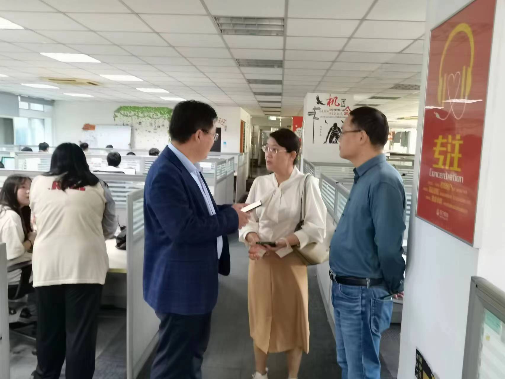 回訪企業(yè)實習學生，關懷職業(yè)成長道路