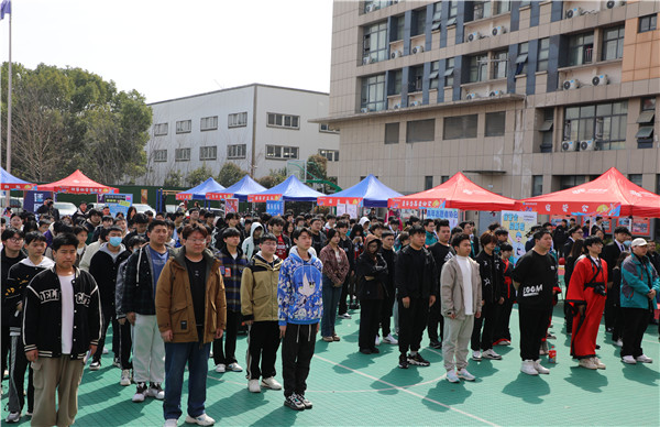 追光有“你”，歡迎“新”上人 南京新華電腦專修學(xué)校2024年春季社團(tuán)招新大會順利收官